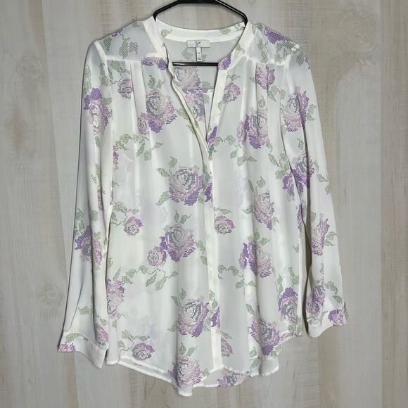 Joie white silk blouse with lavender purple flowers, long sleeve,‎ size XS - Picture 2 of 16